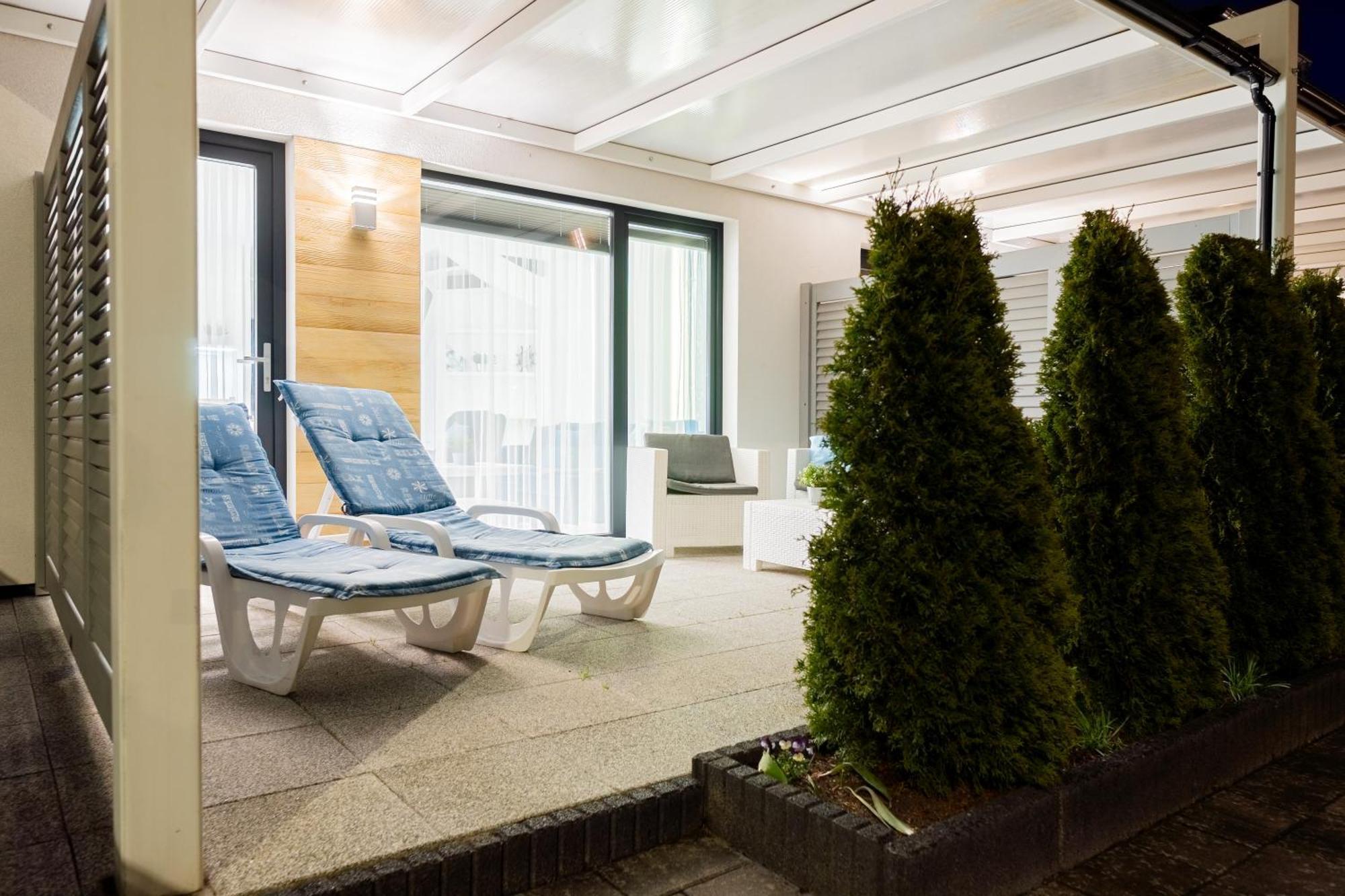 Barka - Apartamenty Premium Oraz Pokoje Blisko Plazy Karwia Exterior foto